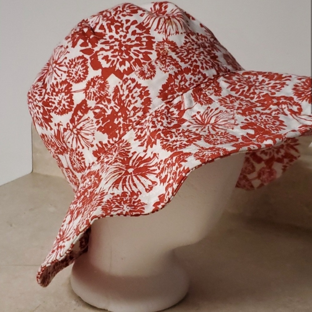 Dandelion red and white sun bucket hat